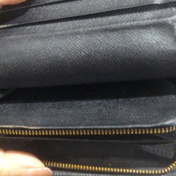 Louis Vuitton Epi Bifold Wallet with COA - Picture 8 of 11